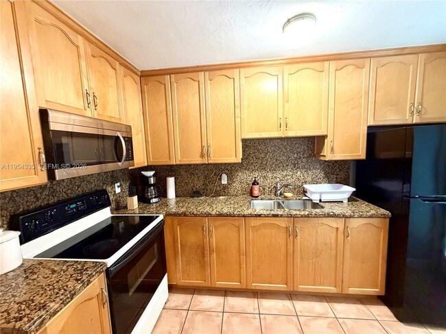 property at 952 Churchill Rd