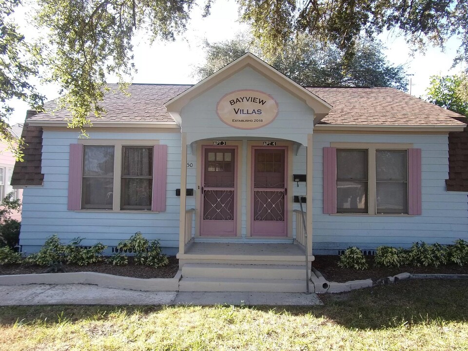 Bayview Villas in St. Petersburg, FL - Building Photo