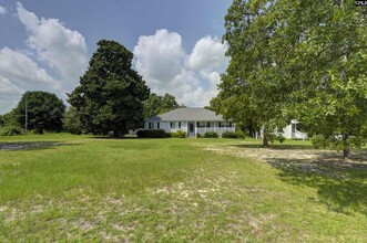 1700 Pisgah Church Rd in Lexington, SC - Foto de edificio - Building Photo