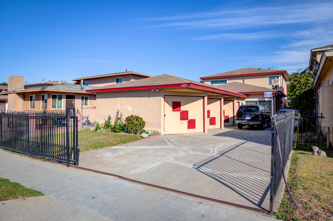 11880 Eucalyptus Ave in Hawthorne, CA - Building Photo - Building Photo