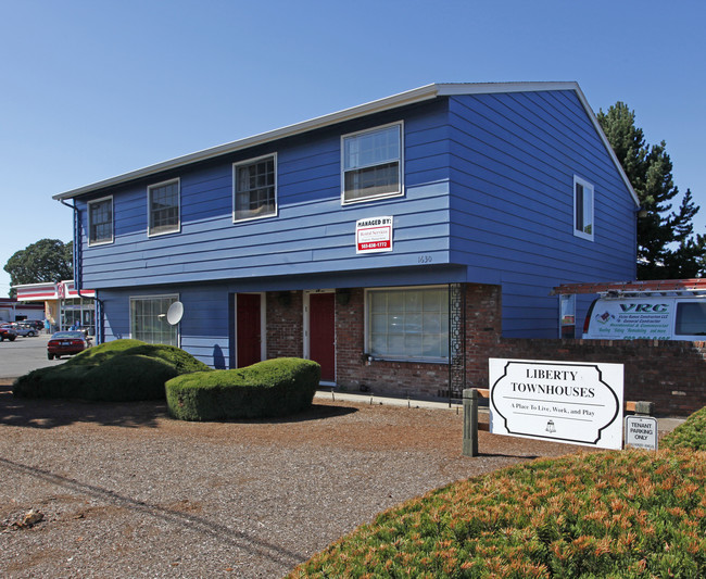 Liberty Townhouses in Independence, OR - Building Photo - Building Photo