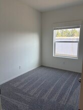 2000 E Frontier Ave in Flagstaff, AZ - Foto de edificio - Building Photo