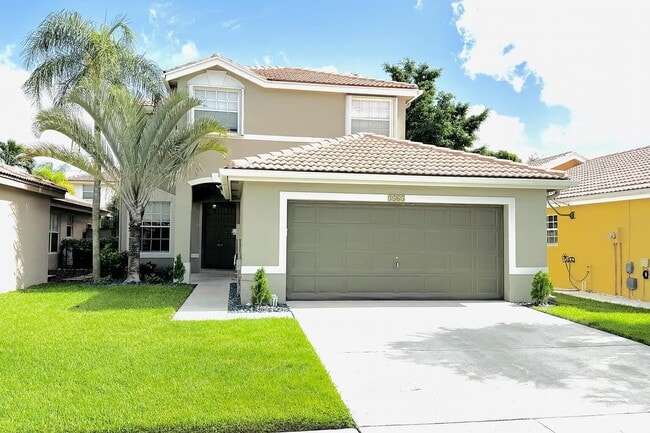 3565 Danbury Ct