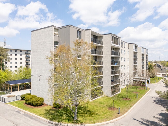 Somerset Place in Cambridge, ON - Building Photo - Primary Photo