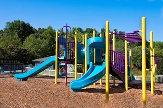 Lakeside Place in Greenville, SC - Foto de edificio - Building Photo