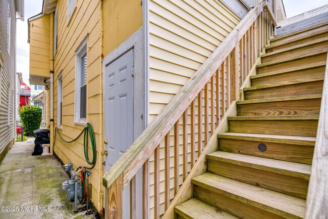 19 Webb Ave in Ocean Grove, NJ - Foto de edificio - Building Photo
