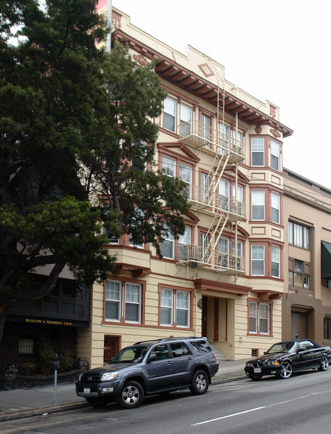 2128 Van Ness in San Francisco, CA - Foto de edificio - Building Photo