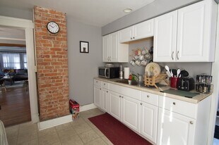 1533 Spring Garden Ave in Lakewood, OH - Building Photo