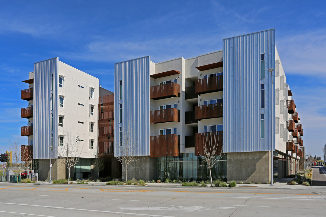 Rivermark in West Sacramento, CA - Foto de edificio