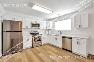 2037 N 2165 W in Clinton, UT - Building Photo - Building Photo