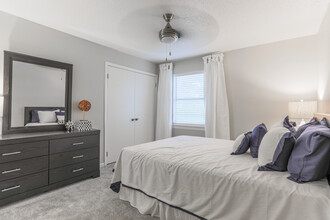 Auburn Flats in Auburn, AL - Foto de edificio - Interior Photo
