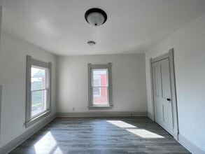 312 Pine St in Muscatine, IA - Building Photo - Building Photo