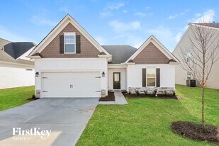 901 Birchcrest Wy in Greenville, SC - Building Photo