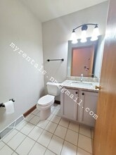 8309 14th Ave in Kenosha, WI - Building Photo - Building Photo