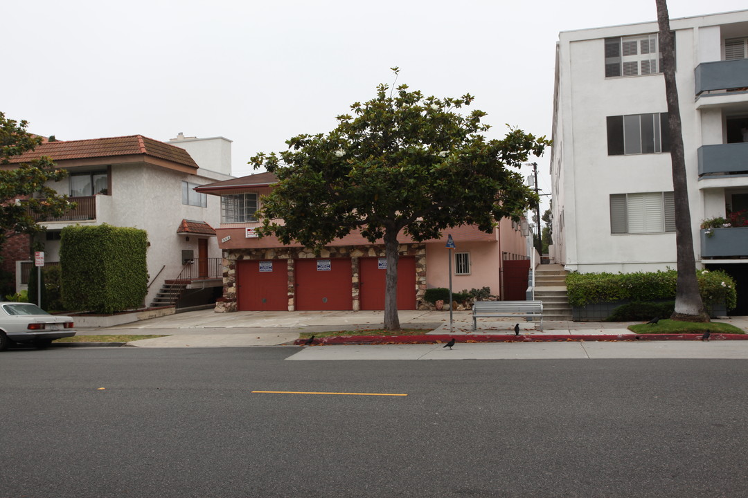 808 6th St in Santa Monica, CA - Building Photo