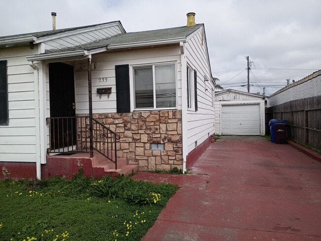 property at 233 Cairo Rd