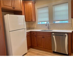 31 Cummins Hwy, Unit 34-3 in Boston, MA - Building Photo - Building Photo