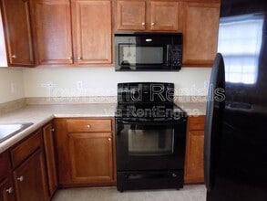4417 Harborgate Rd in Hope Mills, NC - Building Photo - Building Photo