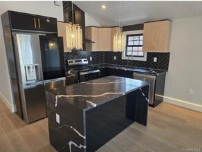 209-34 111th Rd in Queens, NY - Building Photo - Building Photo