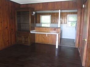 15091 Fort Campbell Blvd, Unit 03 in Oak Grove, KY - Foto de edificio - Building Photo