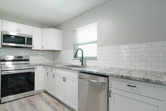2125 Jacobs Rd in Fort Pierce, FL - Building Photo - Building Photo