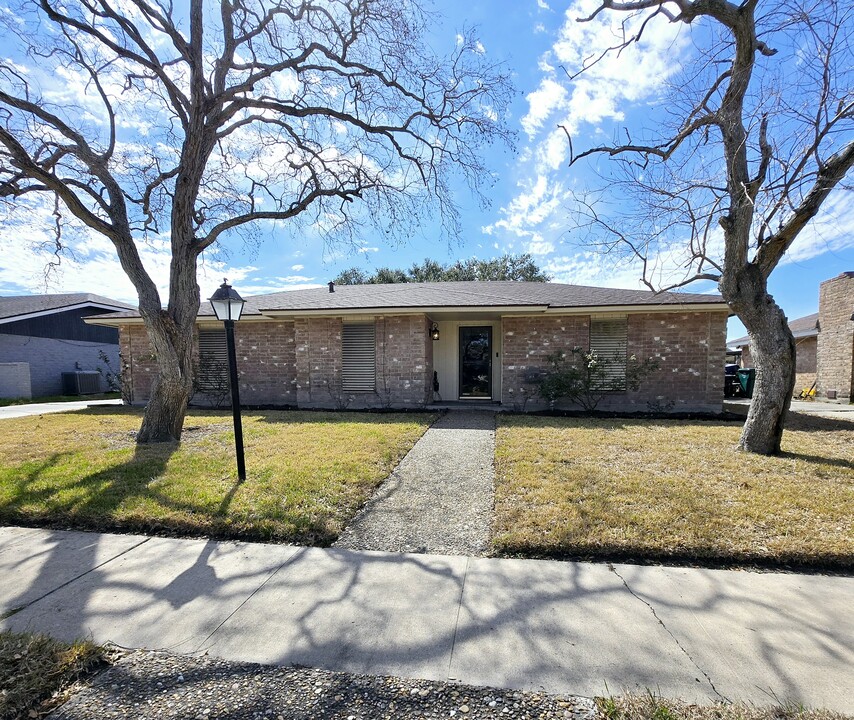 4317 Boros Dr in Corpus Christi, TX - Building Photo