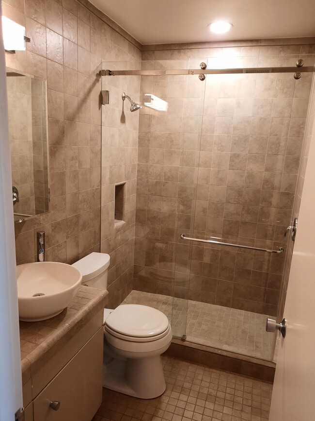 property at 5005 N Roosevelt Ave