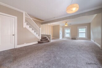 818 N La Grange Rd in La Grange Park, IL - Foto de edificio - Building Photo