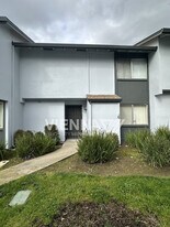 5066 Greenberry Dr in Sacramento, CA - Building Photo