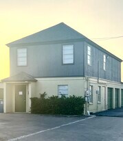 702 S Arroyo Blvd, Unit 1 in Los Fresnos, TX - Building Photo