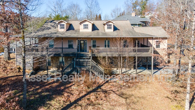 306 White Cap Ln in Pigeon Forge, TN - Building Photo - Building Photo