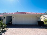 9 Dover Dr in Englewood, FL - Building Photo - Building Photo