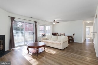 206 Salem Ct in Princeton, NJ - Building Photo - Building Photo