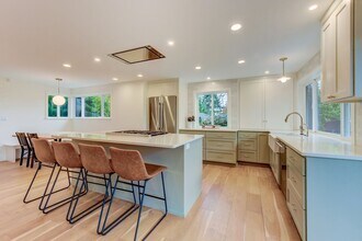 10829 Marine View Dr SW in Seattle, WA - Building Photo - Building Photo