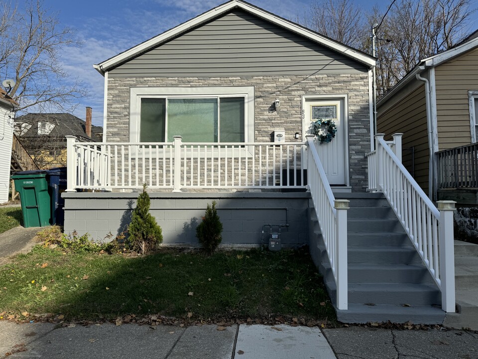 93 Whitney Pl in Buffalo, NY - Foto de edificio