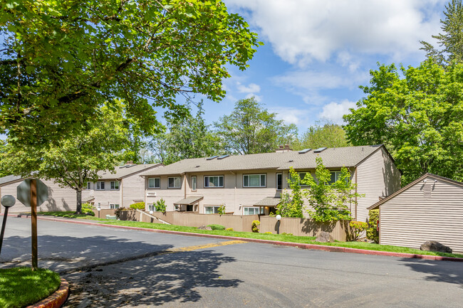 Meadowglen Townhomes in Kent, WA - Building Photo - Building Photo