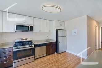 38 School St-Unit -B in Boston, MA - Building Photo - Building Photo
