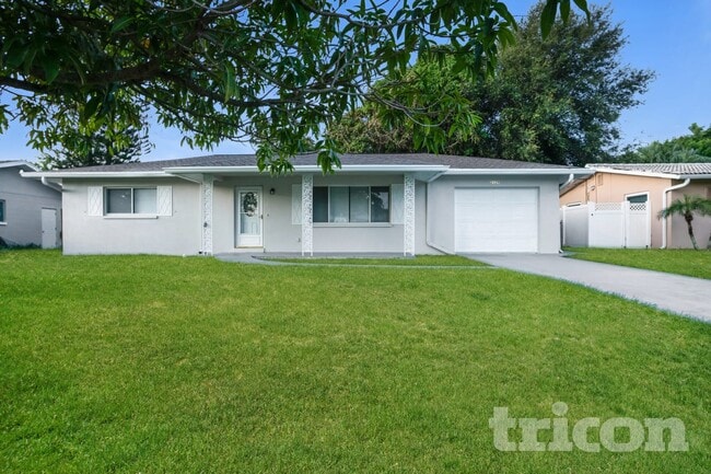 property at 2529 Brentwood Dr