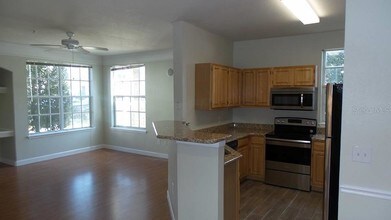 3368 Parkchester Square Blvd-Unit -104 in Orlando, FL - Building Photo - Building Photo