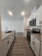 9377 Westside Hls Dr in Davenport, FL - Building Photo - Building Photo