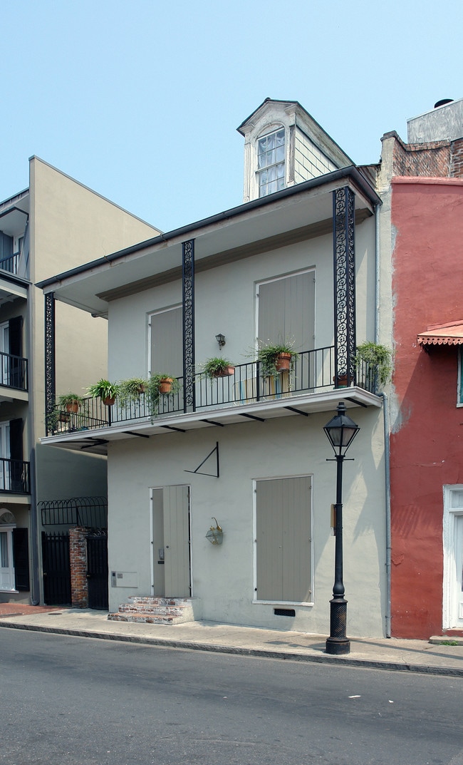 410 Dauphine St in New Orleans, LA - Building Photo - Building Photo