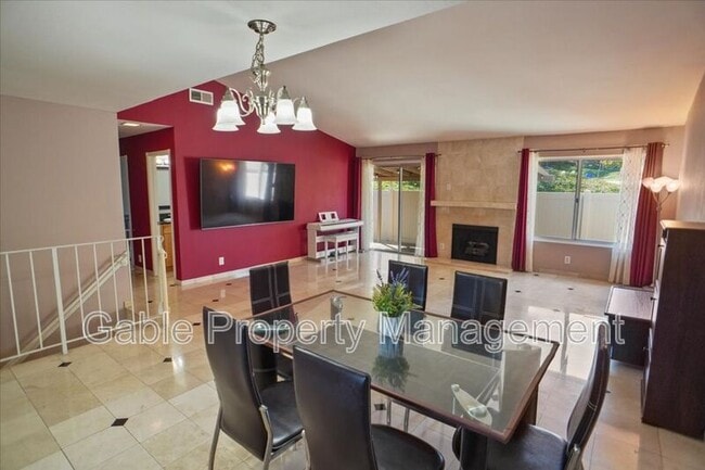 26136 Rainbow Glen Dr in Santa Clarita, CA - Building Photo - Building Photo
