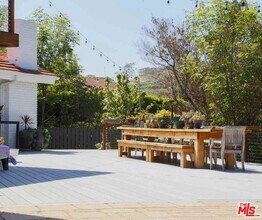 30606 La Sonora Dr in Malibu, CA - Building Photo - Building Photo