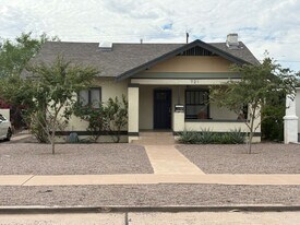 721 E Granada Rd in Phoenix, AZ - Building Photo