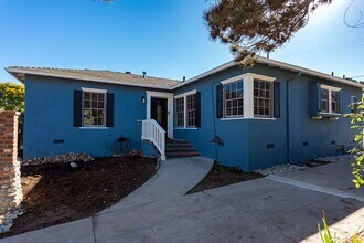 4365 Argos Dr in San Diego, CA - Building Photo - Building Photo