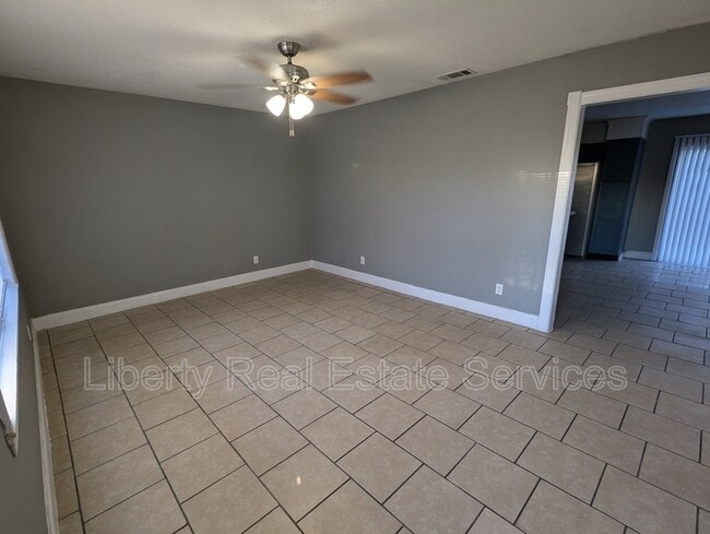 599 Olive St in Hinesville, GA - Building Photo - Building Photo