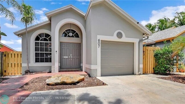 property at 607 SW 15th St