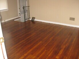 935 E Weber Rd, Unit 937 E. Weber R. in Columbus, OH - Building Photo