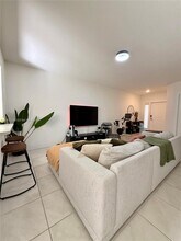 487 NE 5th St in Florida City, FL - Building Photo - Building Photo