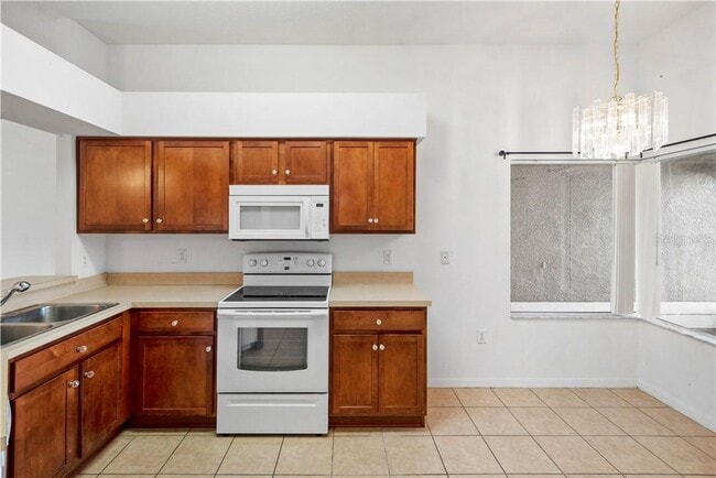 2466 Harrison Pl Blvd in Lakeland, FL - Building Photo - Building Photo